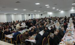 Uzuntarla'da ilçe protokolü ve vatandaşlar iftar sofrasında bir araya geldi