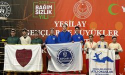 Kağıtspor’un Olduğu Her Yerde Başarı Var