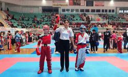 Körfez'in genç kick boksçuları Diyarbakır'dan madalyayla döndü