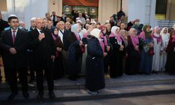 Körfezli İlk Hacı Kafilesi Dualarla Uğurlandı