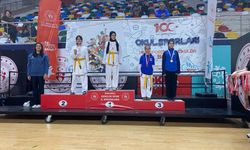 Kartepe’nin Karateci Yıldızlarından Madalya Yağmuru