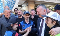 Büyükakın, İlk İş Gününde De Yanlarındaydı: “İyi Ki Varsınız”