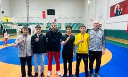 İH Oyunlarında Körfezli güreşçiler 4 madalya aldı