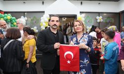 Şehit Polis Şeyda Yılmaz’ın Kabrinden Getirilen Bayrak Çınar Çocuk Evi’ne Emanet Edildi