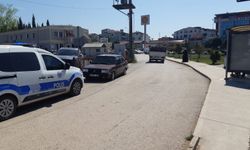 Hastane Önünde Tartıştığı Kadını Bıçakladı