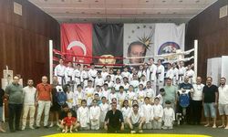 Körfez'de 45 karateci bir üst kuşağa terfi etti