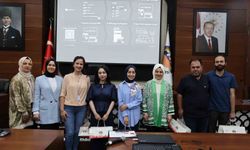 Uzmanlardan kadınlara 'erken teşhis, sağlıklı beslenme ve egzersiz' uyarısı