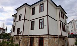Körfez'de Taşköprü Kültür Evi açılış için gün sayıyor