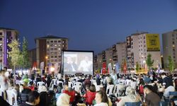 Körfez’de Nostalji Dolu Gece Yaşandı