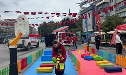 Kocaeli Meydanları İtfaiye Haftası’nda Renklendi