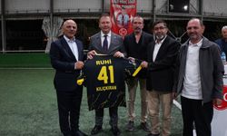 Başkan Emengen’den Körfez’de Vefa Mesajı: “Hiçbir Ülkücü Yalnız Değildir”