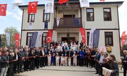 Körfez Taşköprü Yerel Kültür Evi Görkemli Bir Törenle Hizmete Girdi