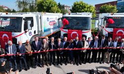 Derince Belediyesi 14 Yeni Hizmet Aracını Tanıttı