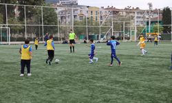 Körfez’de Cumhuriyet coşkusu yeşil sahada!