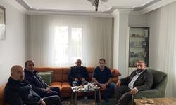 MHP Kocaeli Kapı Kapı Geziyor: Gönüllere Konuk Oluyorlar
