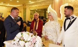 Aslan Ve Bozkurt Ailelerinin Mutlu Gününde Sevenleri Bir Araya Geldi