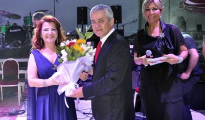 KÖRFEZ KIRAÇ'LA COŞTU