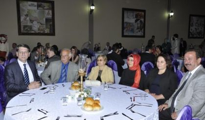 SİYASİLER BU DÜĞÜNDE BULUŞTU