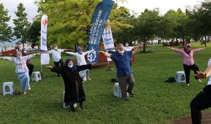 65 Yaş Üstü Vatandaşlara Açık Havada Egzersiz