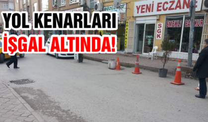 İzmit'te yol kenarları işgal altında!
