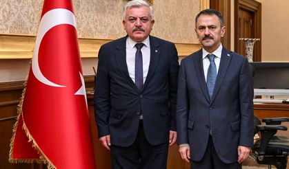 MHP Kocaeli İl Başkanı Tuncay Batı, Vali İlhami Aktaş'ı Ziyaret Etti