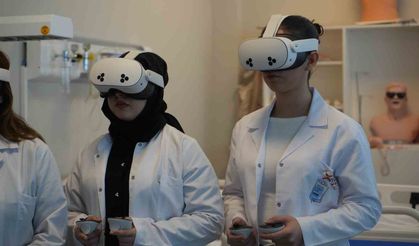 VR Gözlüğü Takıp Damar Yolunu 3 Boyutlu Buluyorlar