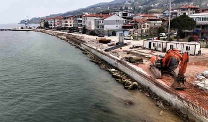 Dalga Kırıcı Set Ulaşlı'da Deniz Taşkınlarına 'Dur' Diyecek