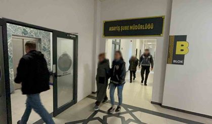 Evden 70 Bin Liralık Ziynet Hırsızlığı Yapan 2 Kadın Tutuklandı