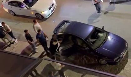 İzmit'te İki Ayrı Kavga Kamerada: 'Ben Bunu Dövebilir Miyim' Dedi, Saldırdı