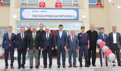 AK Parti Kocaeli Milletvekilleri Sahada: Yeni Okullar Öğrencileri Bekliyor