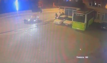 Otomobil ile Motosiklet Çarpıştı: O Anlar Kamerada