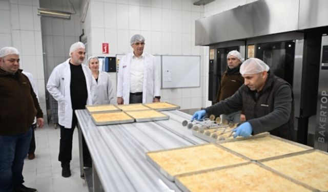 Başkan Kocaman’dan HIZIR 41 Afet Mutfağı’na Ziyaret