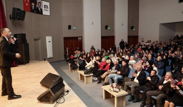 Körfez’de ‘En Baba’ Şarkılar Seslendirildi