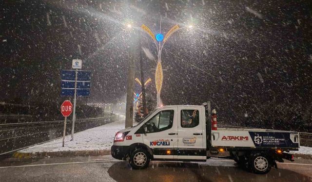 Kocaeli'nin yüksek kesimlerinde kar etkili oldu