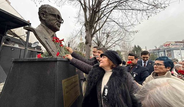 Meslektaşları Uğur Mumcu'yu ölümünün 33. yılında andı