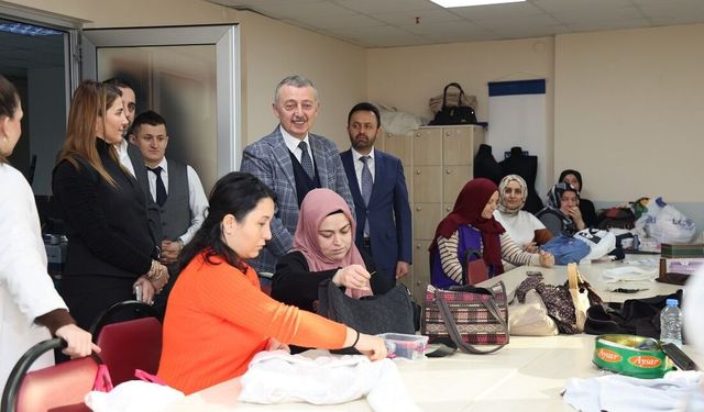 Başkan Büyükakın, KO-MEK  Kursiyerlerini Ziyaret Etti