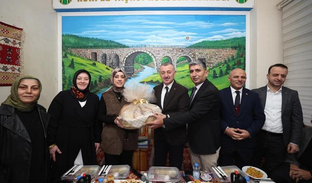 Başkan Büyükakın, Körfez Taşköprülüler’e Misafir Oldu