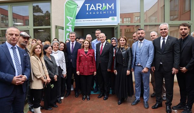 BÜYÜKŞEHİR’LE GÜÇLÜ İSTİHDAM KARİYER YOLU AÇIYOR