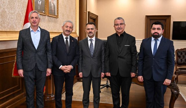 İzmit Belediyesinden, Vali İlhami Aktaş’a Ziyaret