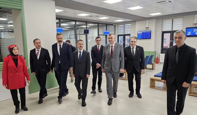 Gölcük Hükümet Konağı Hizmete Girdi