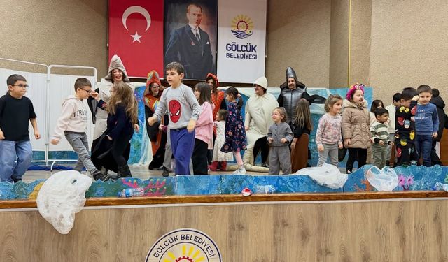 Gölcük’te Çocuklara Özel Sahne Etkinlikleri Dolu Dolu Geçiyor