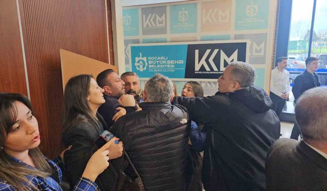 CHP'li meclis üyesinden ağza alınmayacak küfürler
