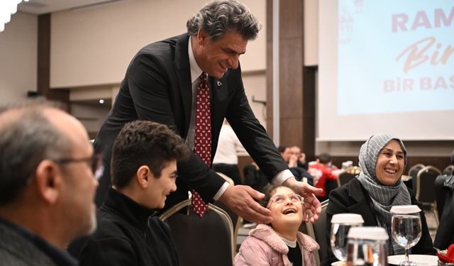 Kartepe'de Ramazan ayının ilk iftarında şehit aileleri ve gaziler bir araya geldi