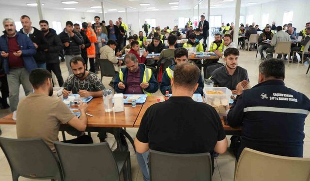 Körfezray şantiyesinde deprem şehitleri anıldı: Bölgeye 100 milyon liralık destek sağlandı