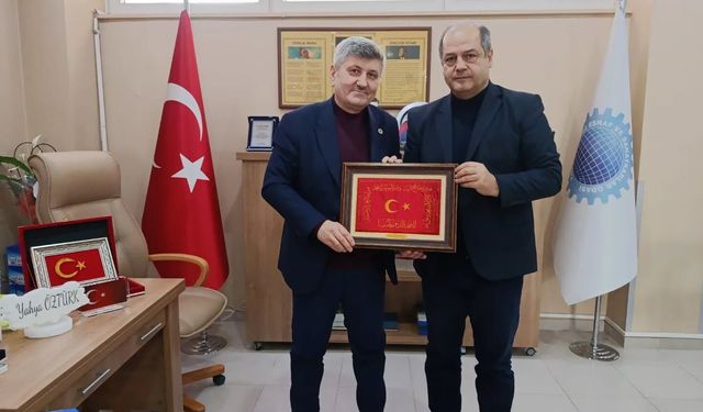 Güven Tazeleyen Öztürk’e Tebrik Yağmuru