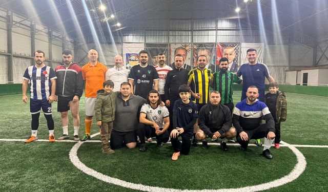 Siyaset Yeşil Sahaya İndi