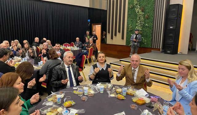 CHP Kadın Kolları'ndan Körfez'de İftar Programı