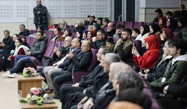 Dursun Ali Erzincanlı, Kartepe'de gönülleri fethetti