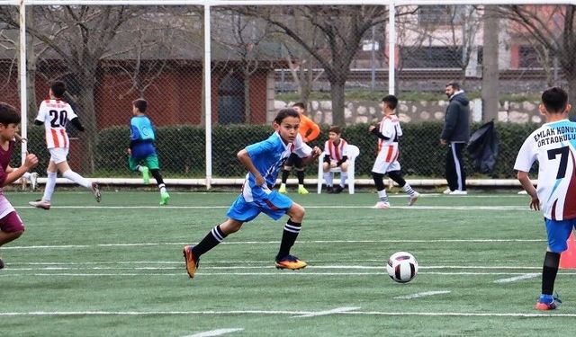 Körfez'de 250 öğrenci şampiyonluk için yarışıyor