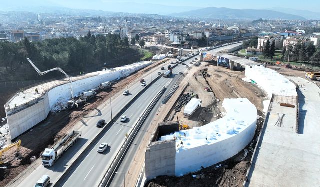 Başiskele Kavşağı’nın Silueti Ortaya Çıkıyor